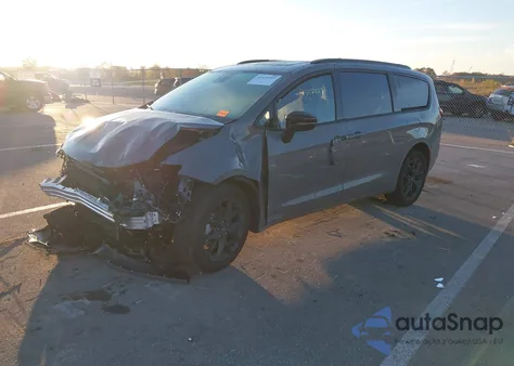 2025 Chrysler Pacifica Select z USA, uszkodzony, nr VIN 2C4RC1BG1SR501454